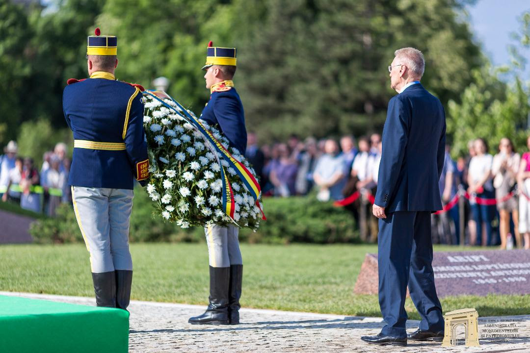 Emil Constantinescu, omagiu preotului Sorin Grecu
