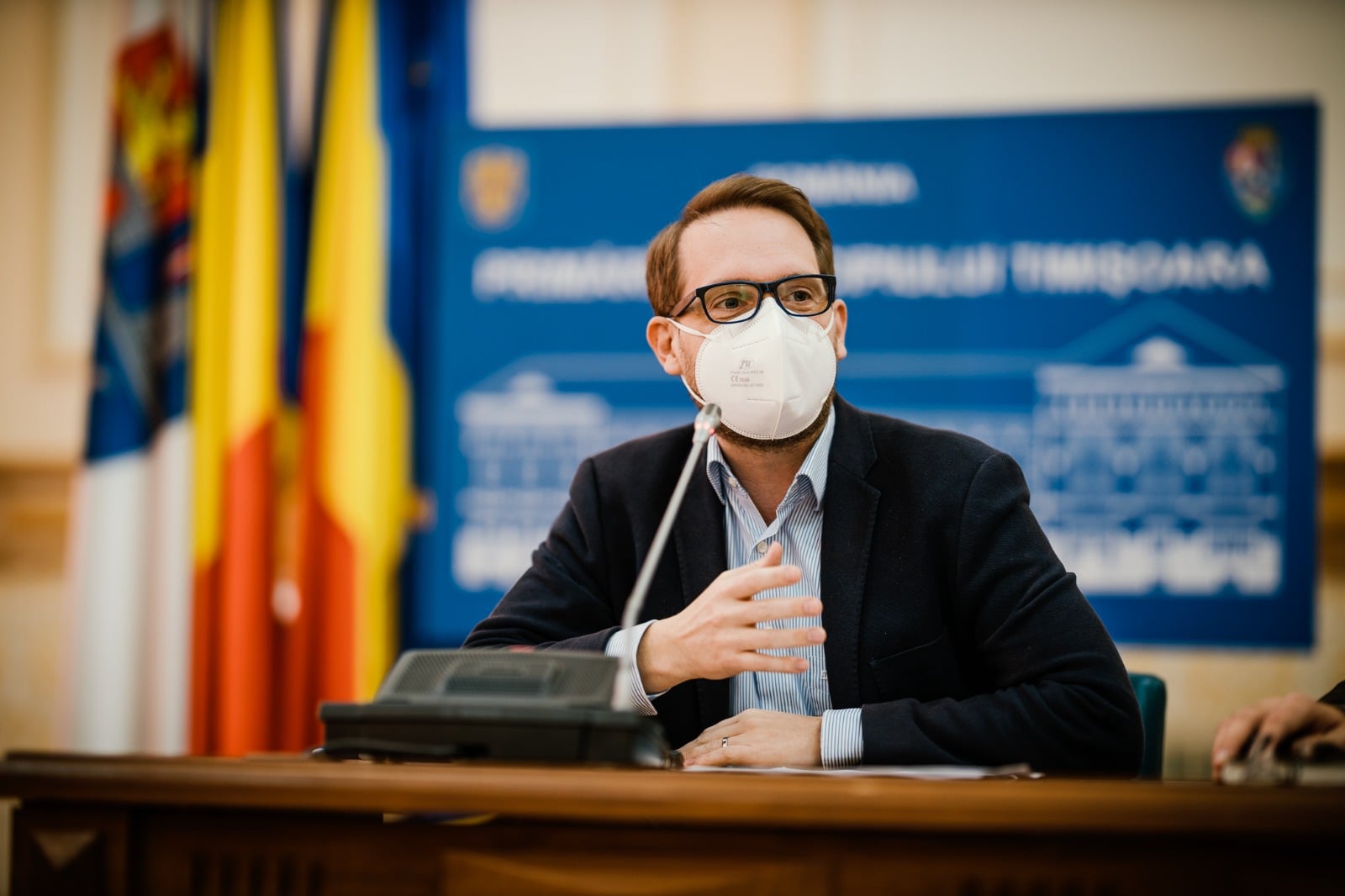 Timișoara arde și Fritz face o comisie paritară!
