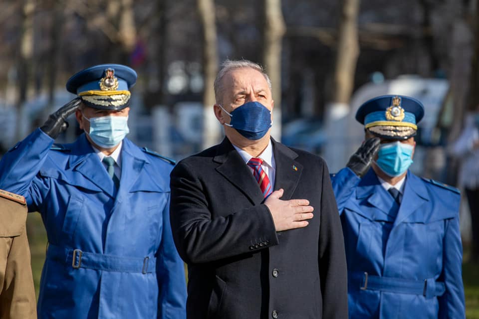 Ce ne-o mai aduce Dîncu și din Coreea