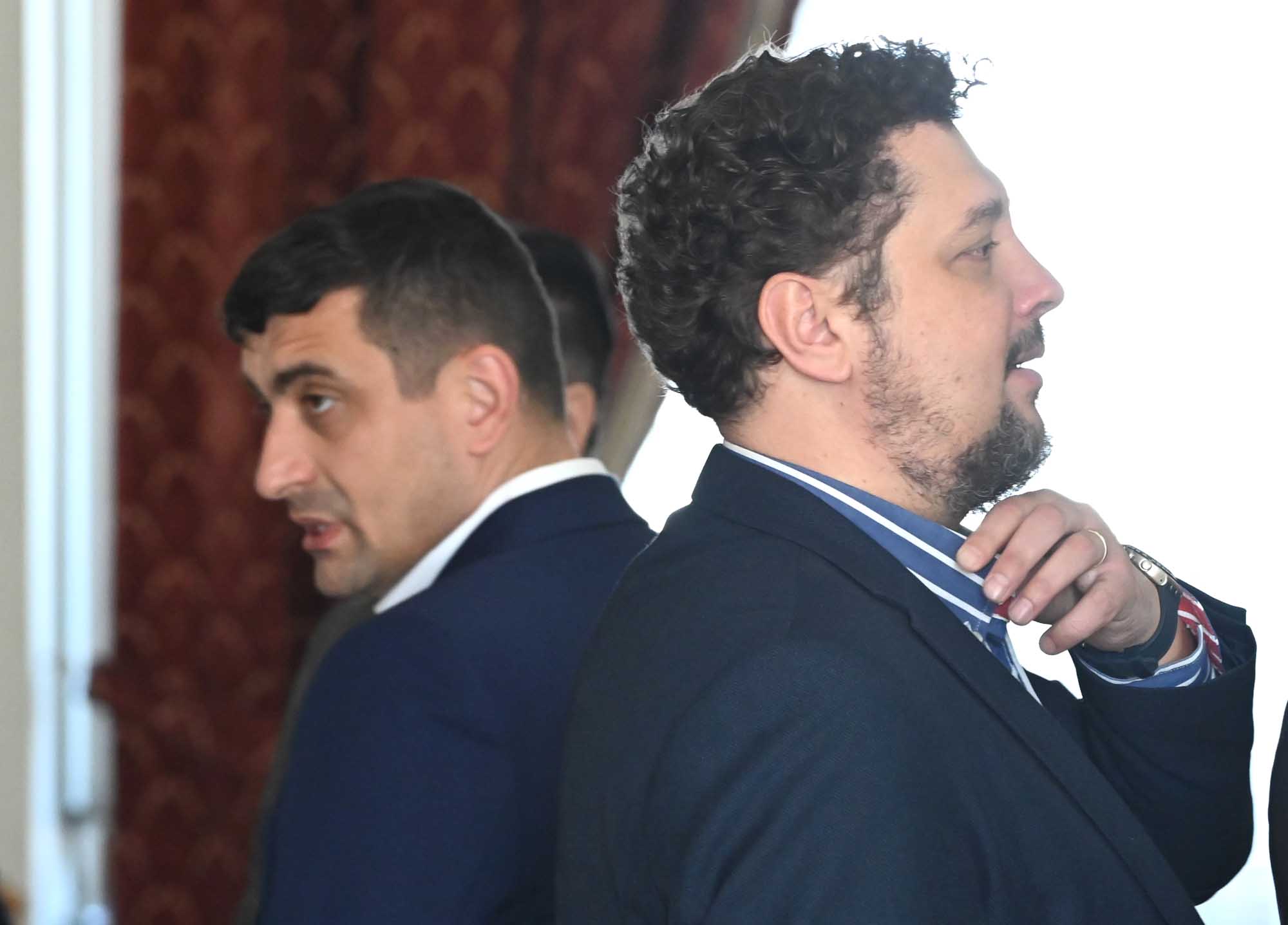 Se clatină AUR? Claudiu Târziu nu îşi asumă documentul