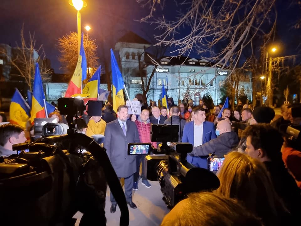 La cine se așteptau mai puțin