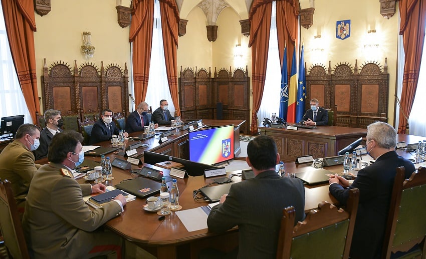 Când totul se întâmplă, în tăcere, la Cotroceni, deși nu acolo este locul