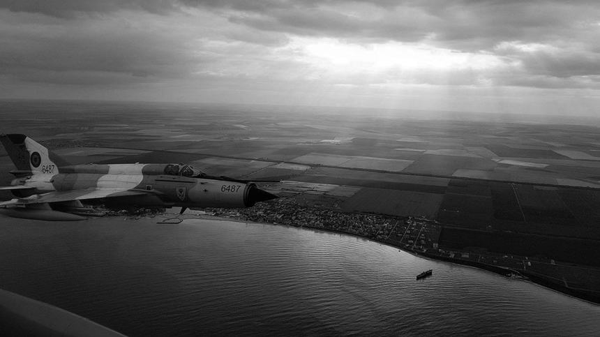 Incredibil: Două aparate ni s-au prăbușit, 8 morți