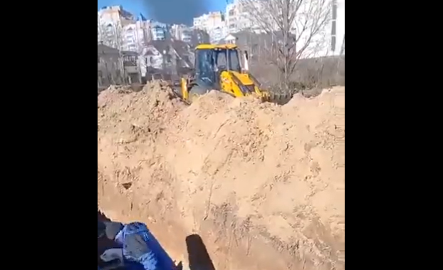 Imagini sinistre: Groapă comună în apropiere de Kiev