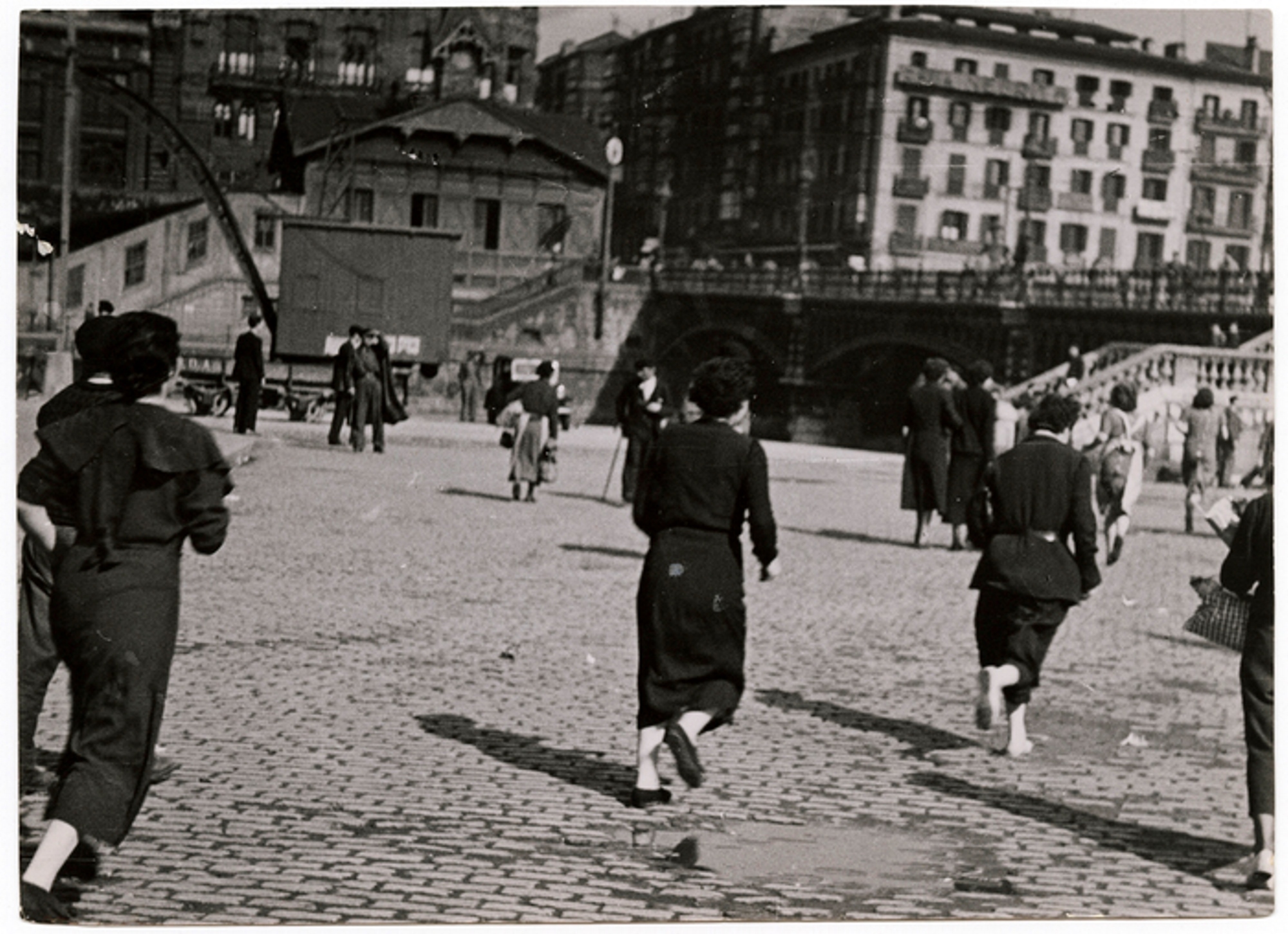 Oamenii nu mai au încredere în nimeni
