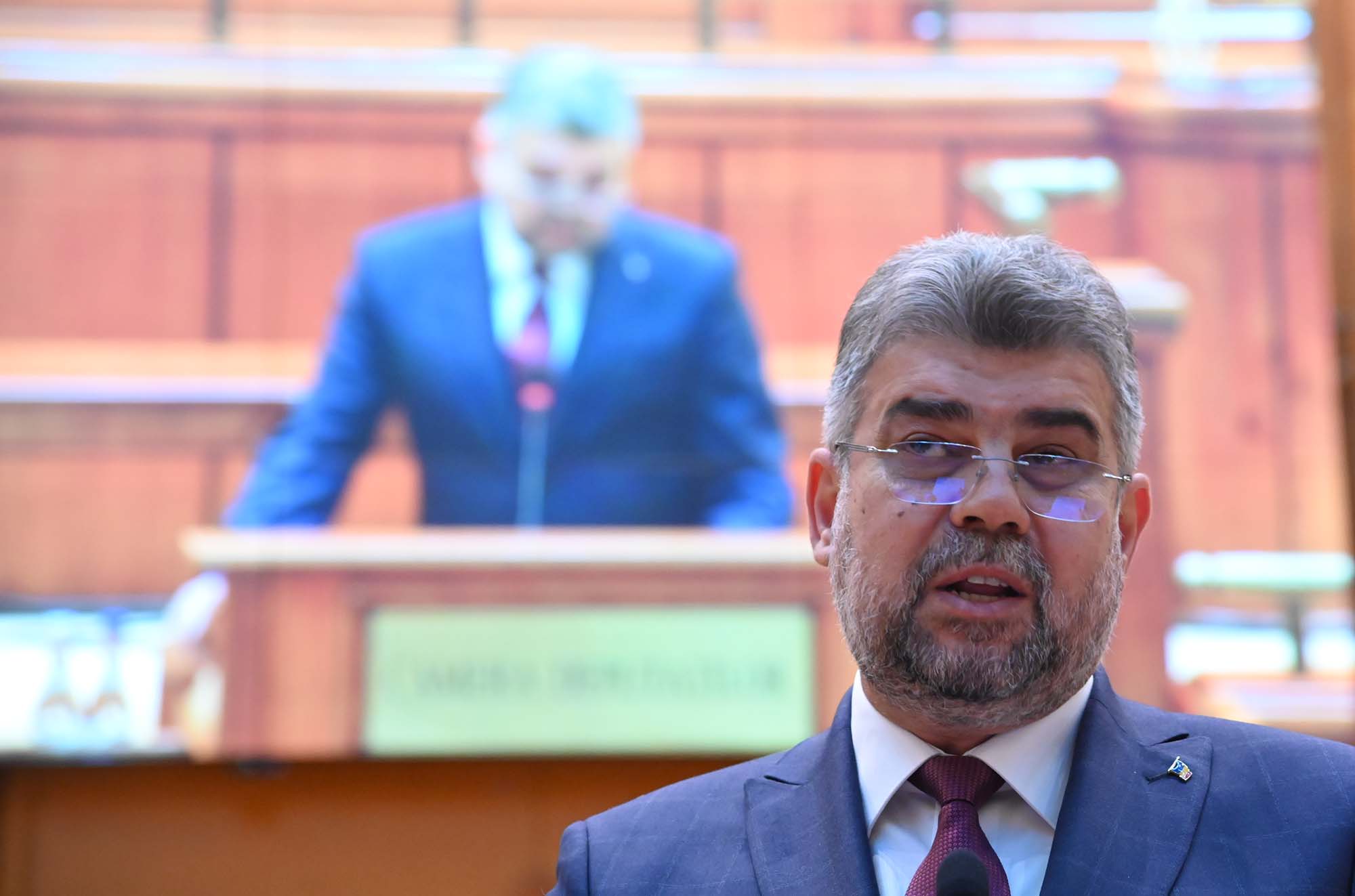 Ce onoare vreți mai mare pentru Marcel Ciolacu?!