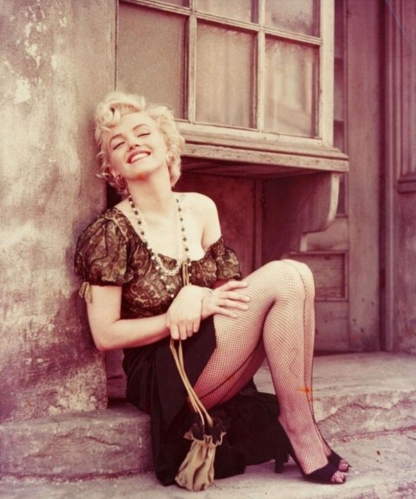 Marilyn Monroe îl caută pe Lenin pe o stradă din Kiev