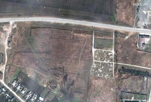O nouă groapă comună la Mariupol