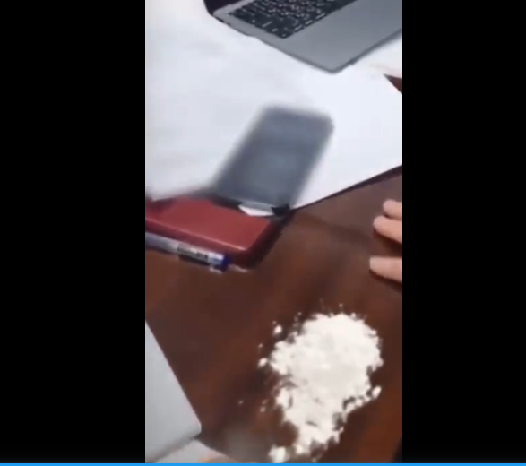 Mă, drogatule! Mă, criminalule!