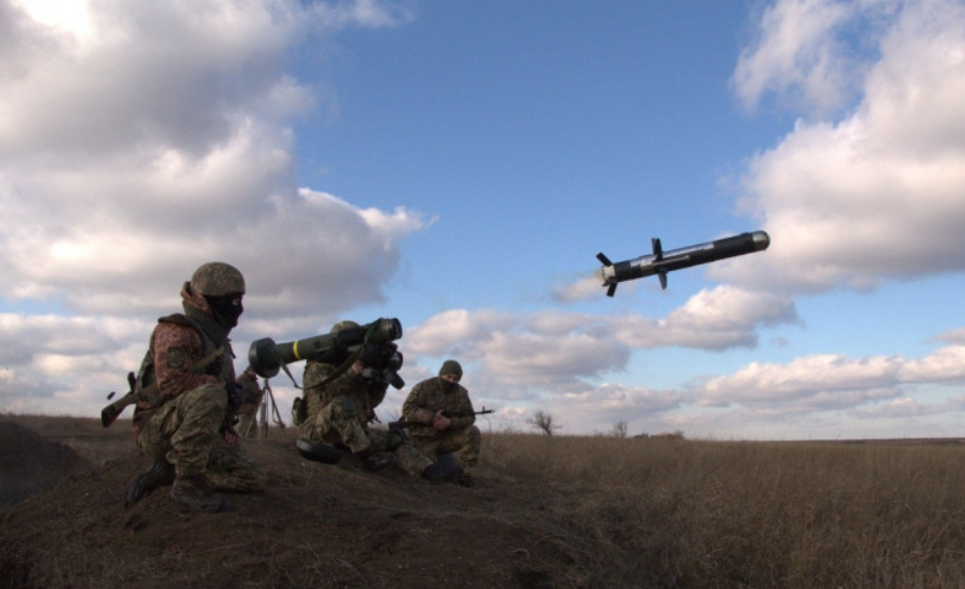 Forfotă mare! Americanii pregătesc muniții în caz de război direct cu Rusia