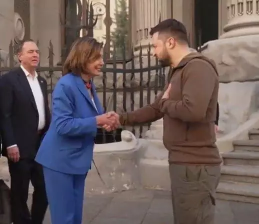(VIDEO) Nancy Pelosi, întâlnire cu Zelenski la Kiev