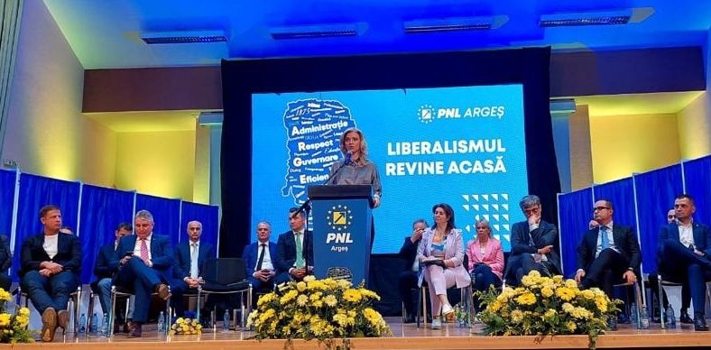 Alina Gorghiu a sărit la Pitești