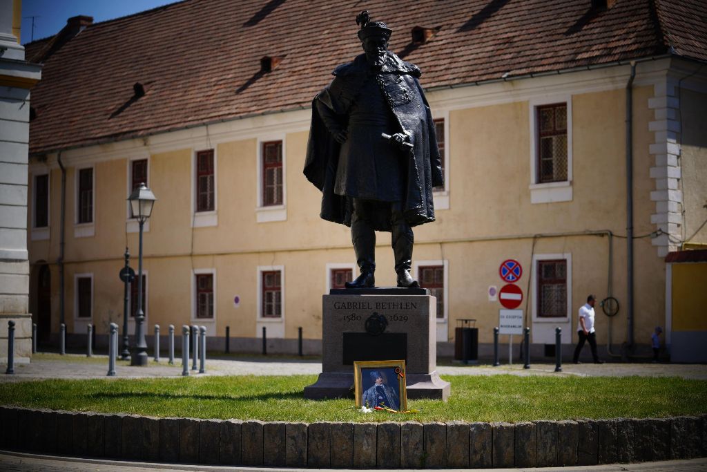 Acțiunile antiromânești vin tocmai din partea ”aleșilor neamului”  (II)