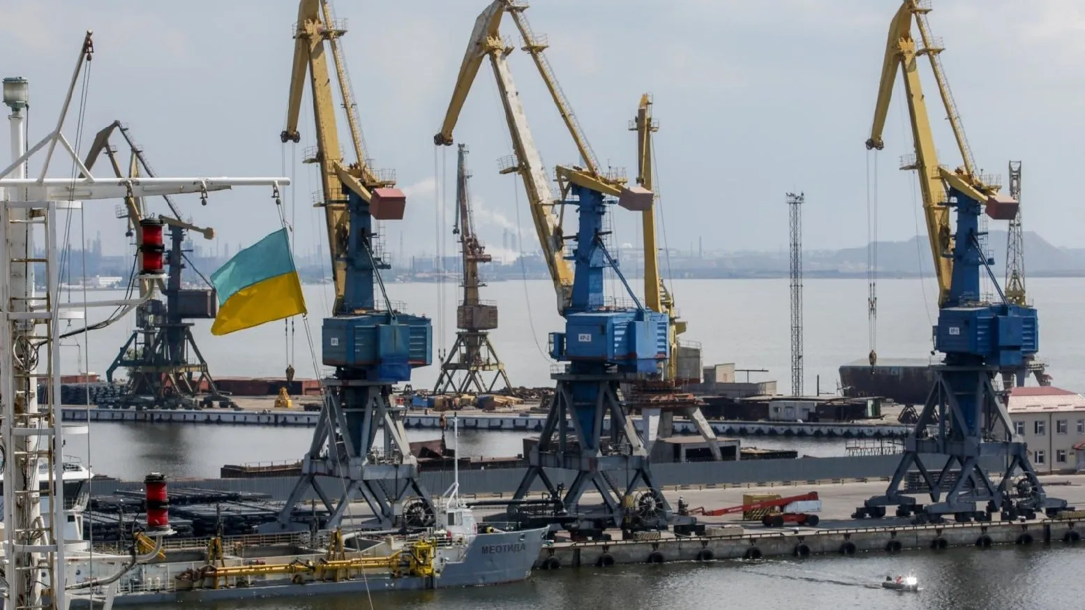 Portul Mariupol se redeschide pentru navele din Rusia