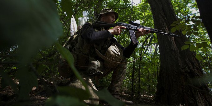 Bătălia pentru Donbas: Ucrainenii bat în retragere