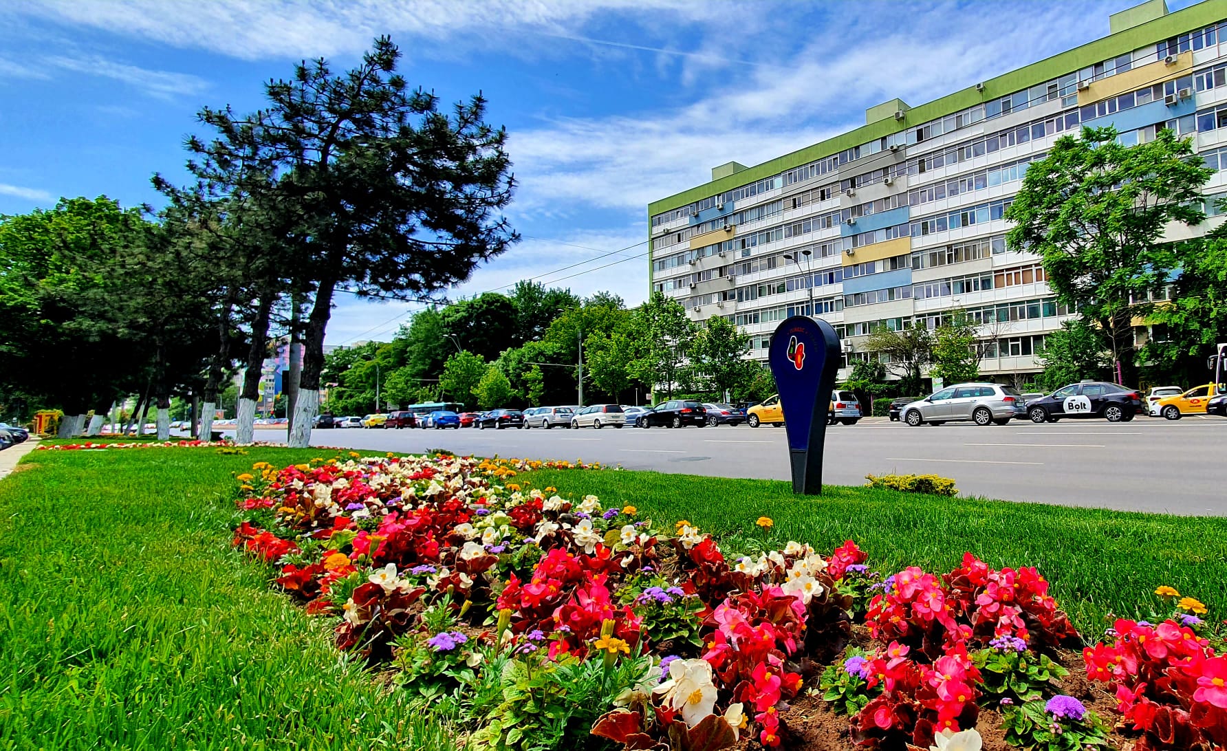 Unul dintre cele mai mari bulevarde bucureștene, în reabilitare