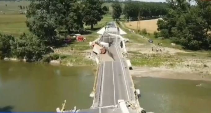 Podul dărâmat, dat pe mâna Armatei