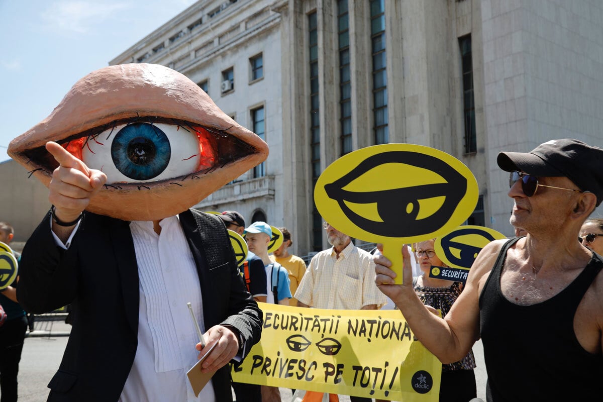 SONDAJ Jumătate de România are încredere în ONG-uri, un sfert nu vrea să audă de ele