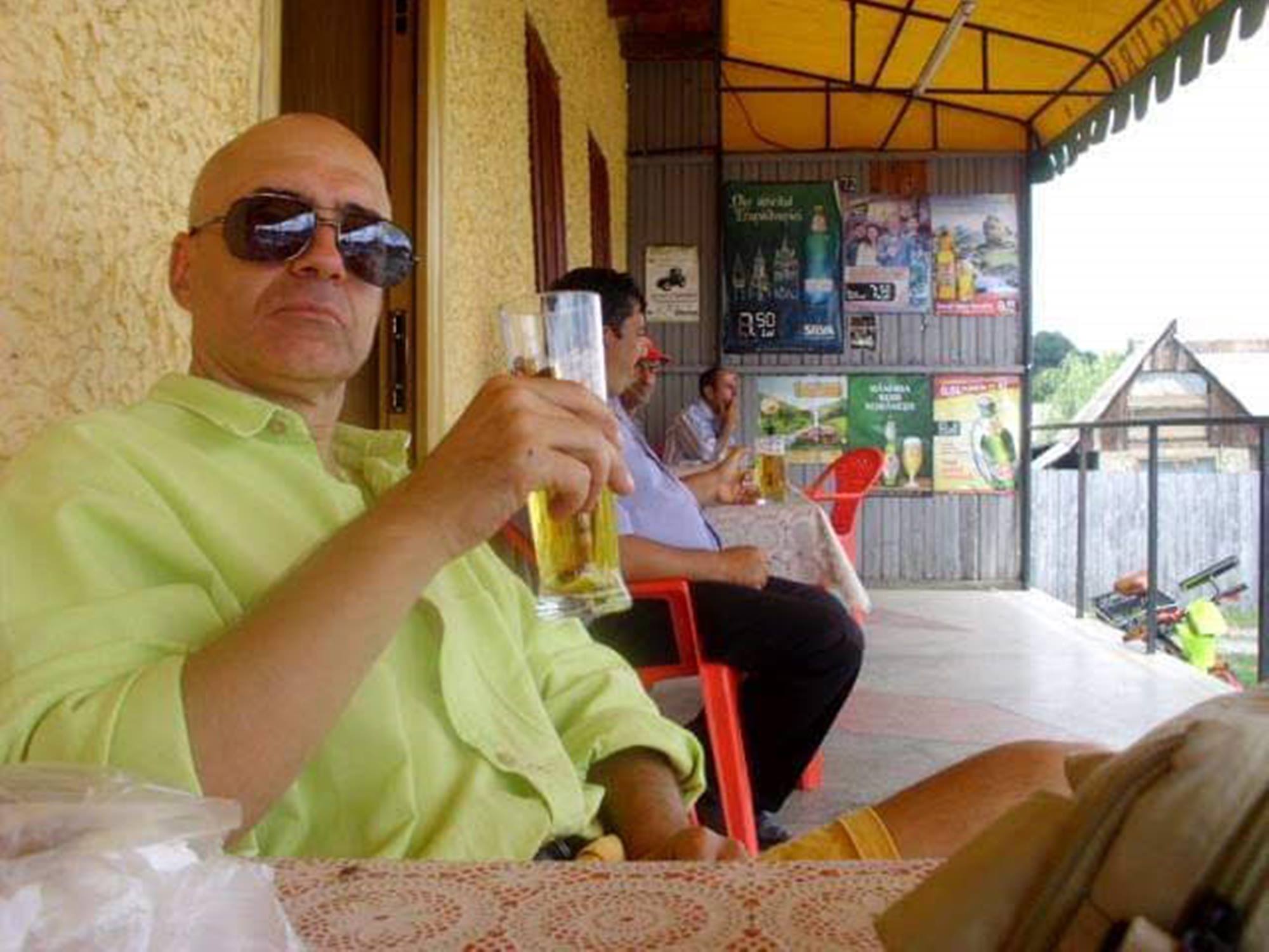 Hai la o bere rece, rece la Ocnașul Vesel! – SF Politic