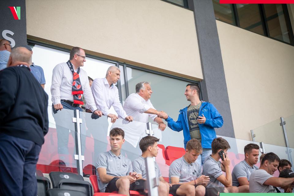 Becali s-a luat la trântă cu Orban: „Să vedem care e mai tare”!