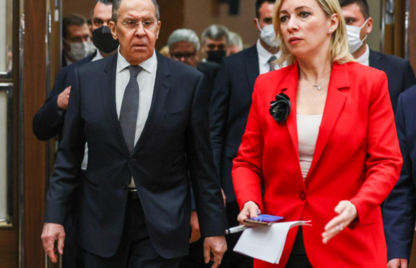 Lavrov, declarat persona non grata