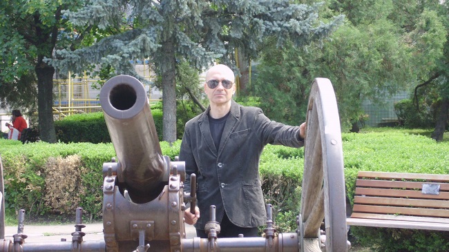 Când cu ăia, când cu ăilalți, așa ne stă nouă bine domnule – SF Politic