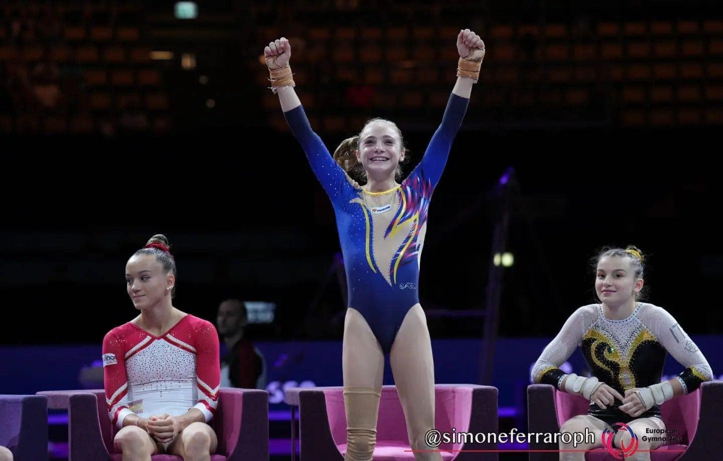 (VIDEO) Amalia Puflea și Sabrina Voinea, gimnastele noastre de aur!