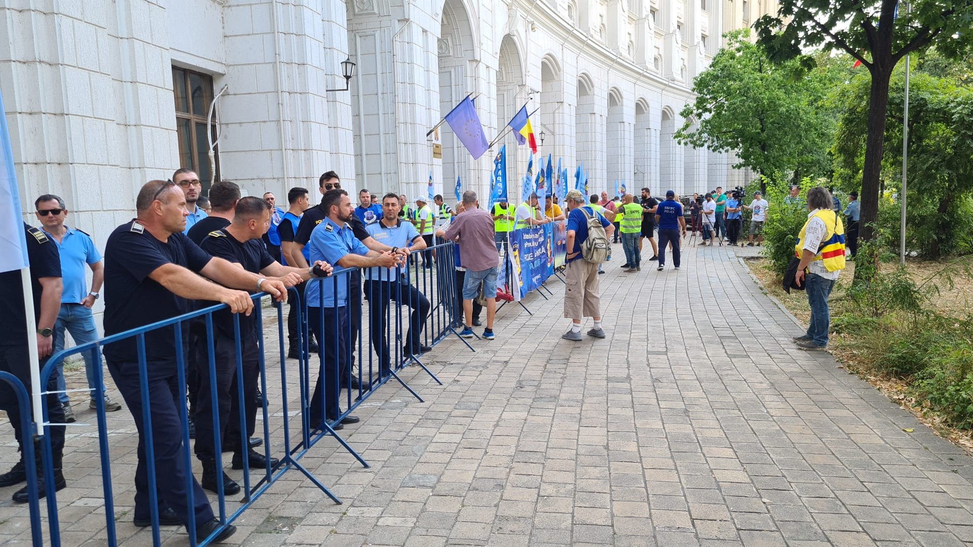 Protest al sindicaliștilor din poliție și penitenciare