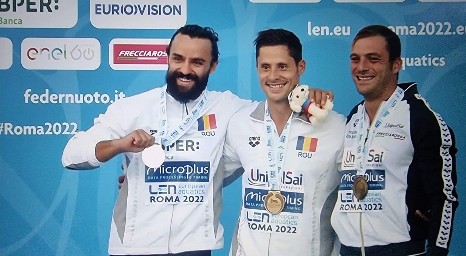 Aur şi argint la sărituri pentru sportivii români