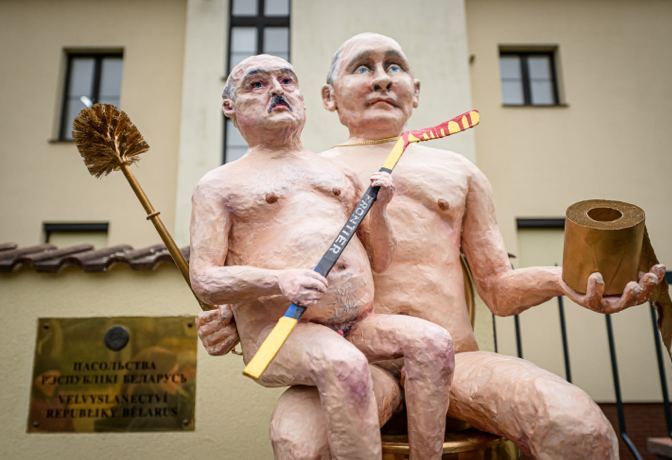 Lukaşenko amenință: ”Credeţi că vorbim ca să ne aflăm în treabă?”