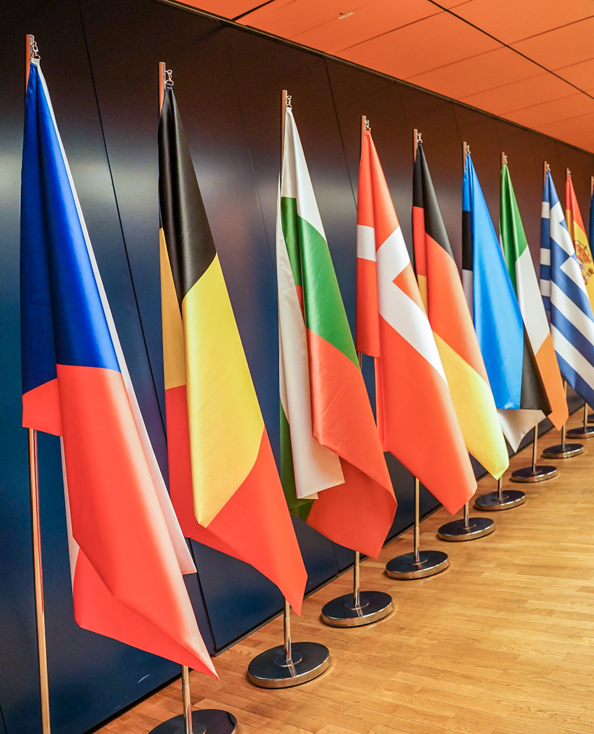 UE rămâne fără stocuri de armament