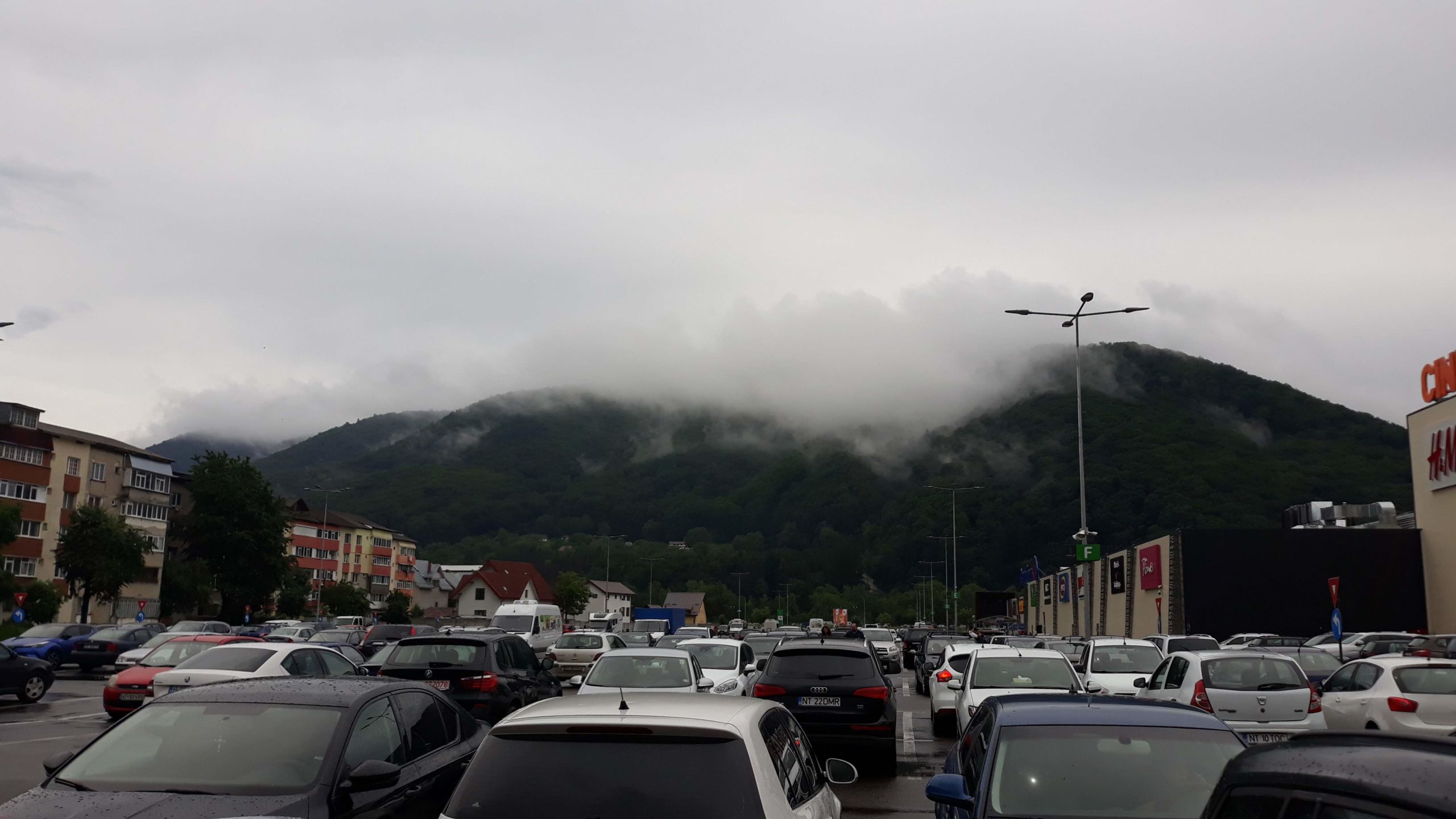 Agitațiunea de pe Luterană nu e ușor de dus cu zăhărelul