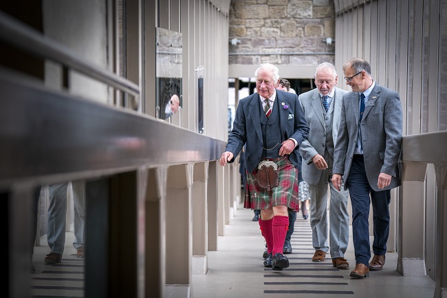 Primul mesaj al lui Charles, în calitate de rege