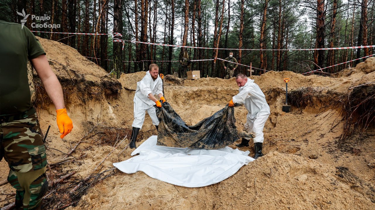ONU trimite echipă la Izium: S-au găsit sute de cadavre