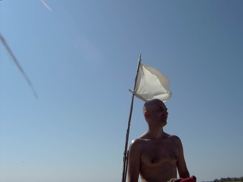 Faci mișto, zi, mă, filozofule, faci mișto?!