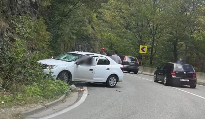 Șofer ucis de o bucată de stâncă în Defileul Jiului