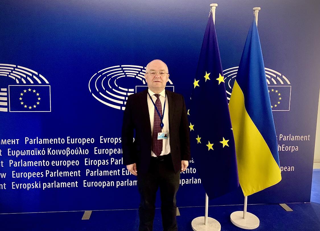 Boc: Susțin reducerea vârstei de vot la 16 ani 