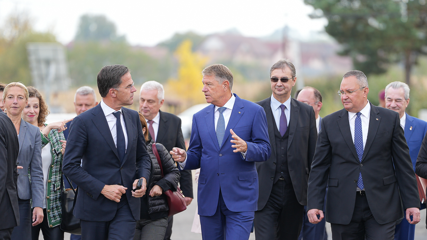 Iohannis, Rutte și Schengen: „Să sperăm că nu vinde și Portul Constanța!”