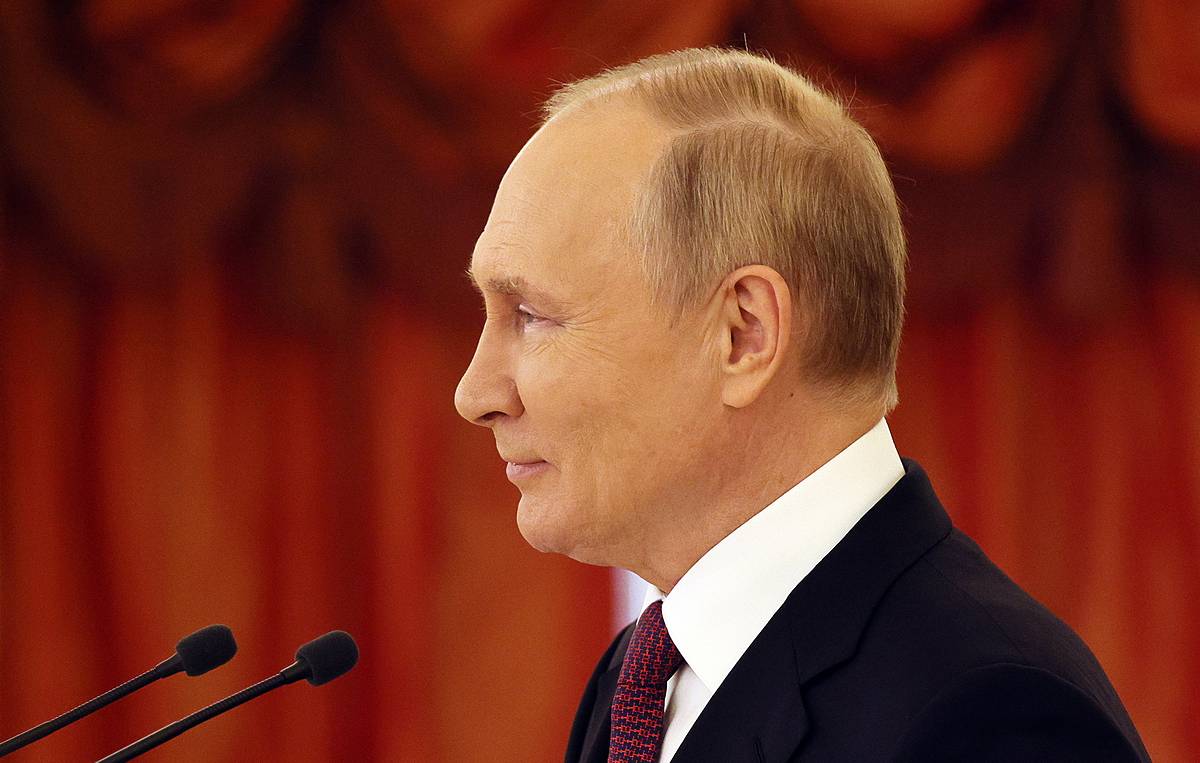 Rusia lansează un submarin nuclear capabil să transporte drona Poseidon, considerată o „super-armă”