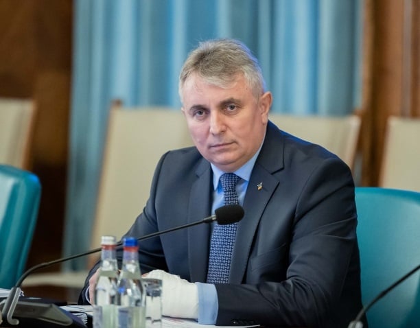 Moțiunea împotriva lui Bode: „Să răspundă pentru dezastrul creat”