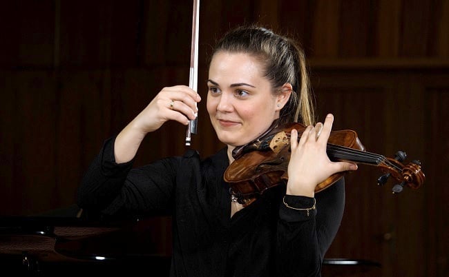 Vioara lui Enescu la sate