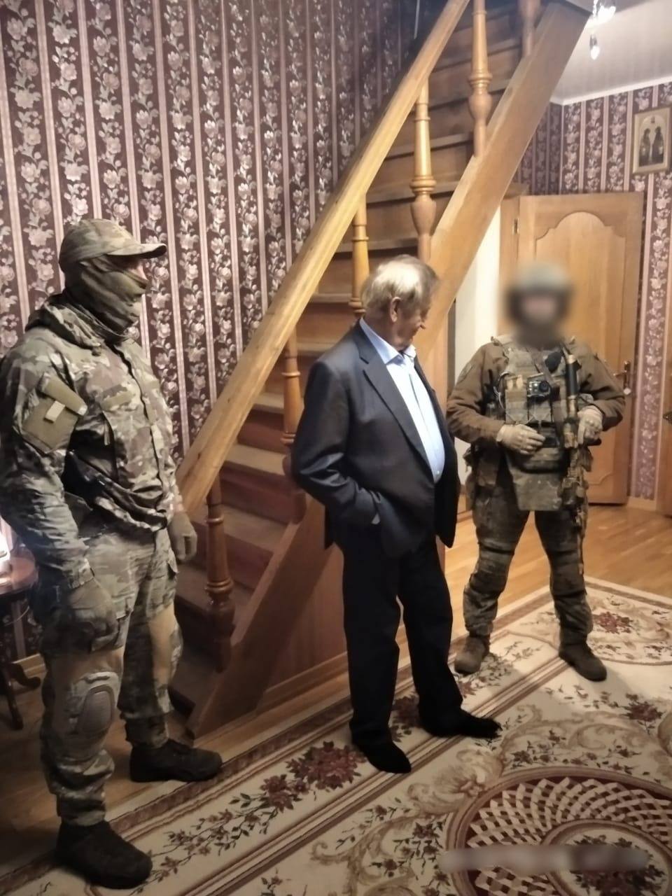 (FOTO) Unul dintre cei mai bogați oameni ai Ucrainei, reținut pentru trădare