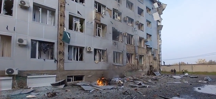 (VIDEO) La război, ca la atentat – o mașină a explodat