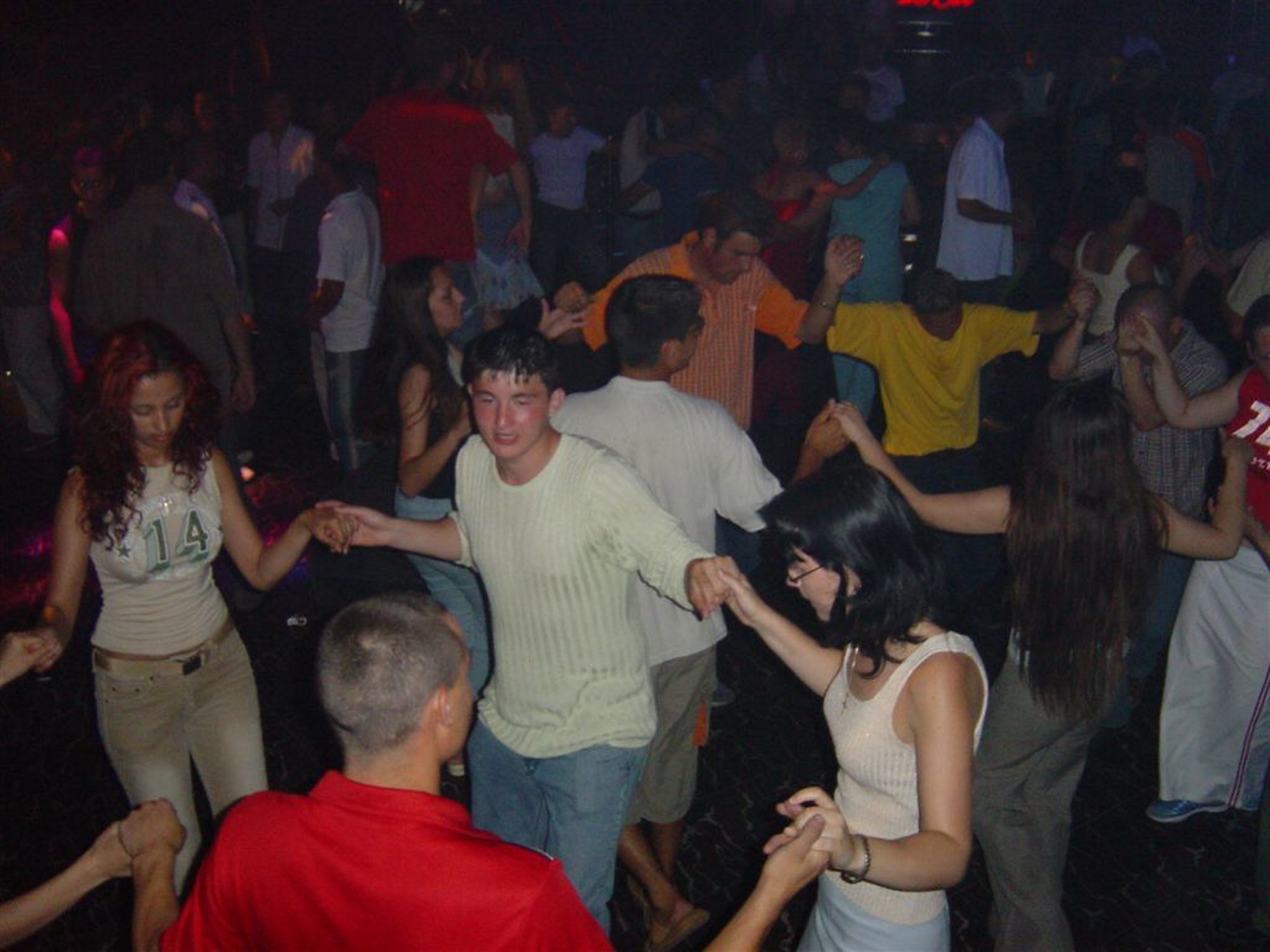 Proiectul Science Fiction Politic intră în Anul Șapte în ritm de manele