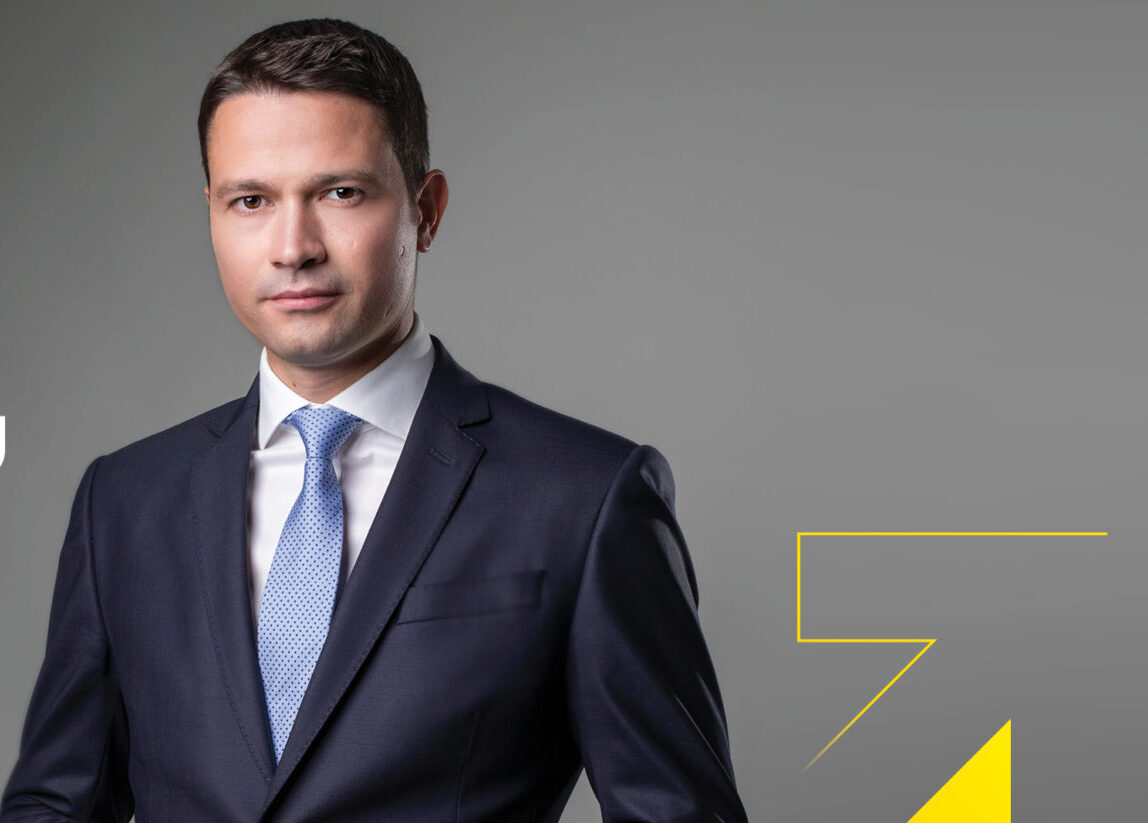 Apostolii cămătăriei cu gulere albe (III)