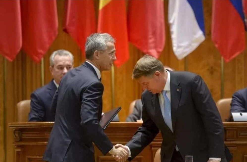 O imagine emblematică pentru reuniunea de la București