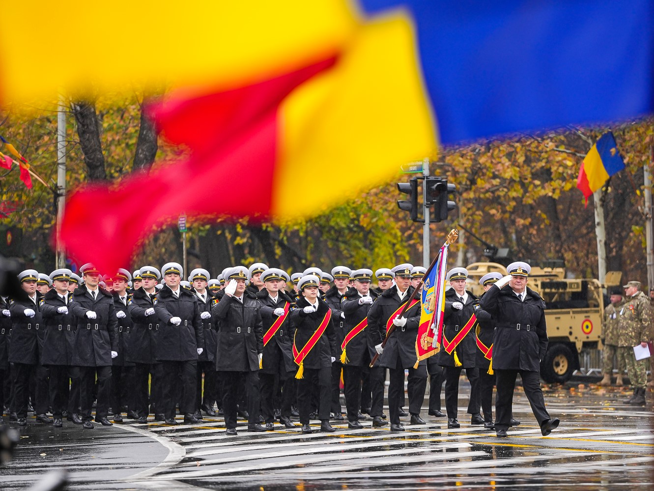 Ce au transmis politicienii de 1 Decembrie