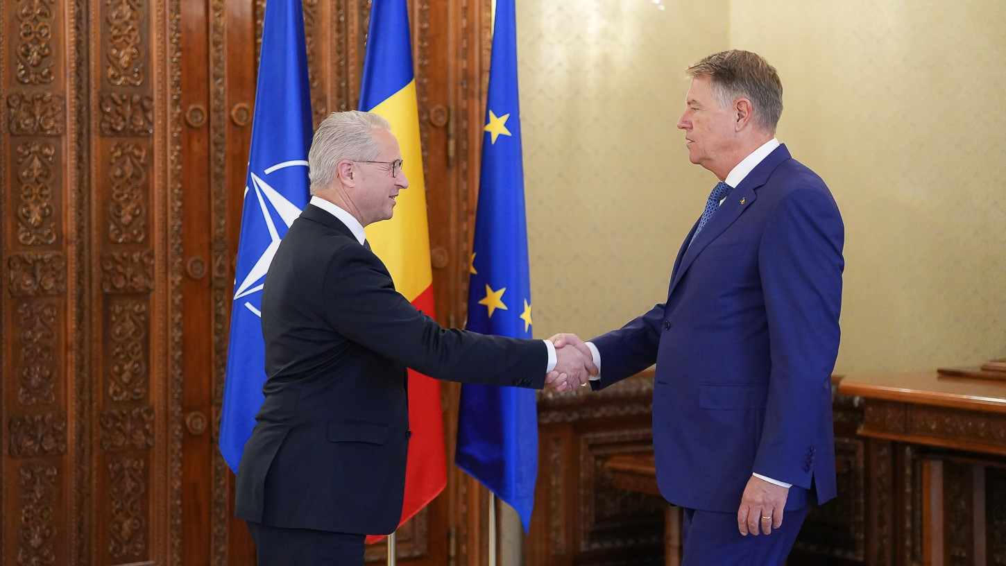 Culisele unui megaeșec politic