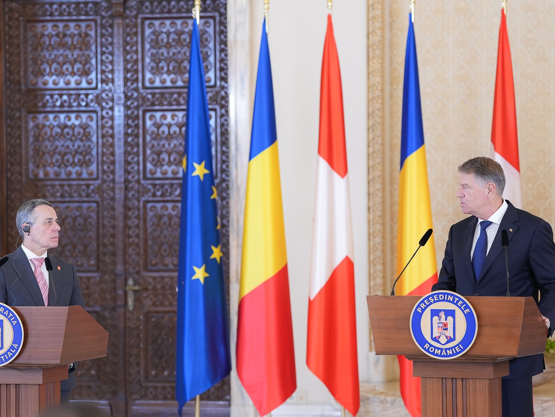 Râdea lume de „hotărârea” lui Klaus Iohannis