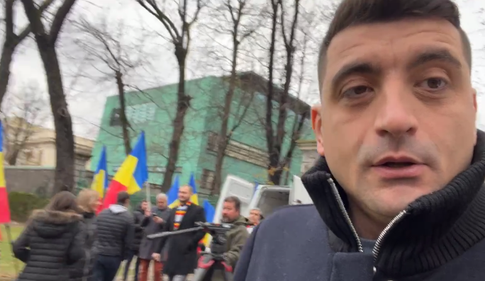 Cu cine ține George Simion